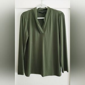 Susan Graver Top, Size M, Not Used, Dark Green
